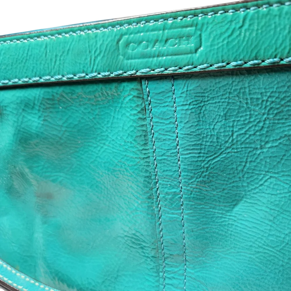 Coach Turquoise Teal‎ Oversized Wristlet Clutch Bag Patent Leather Wrist Strap